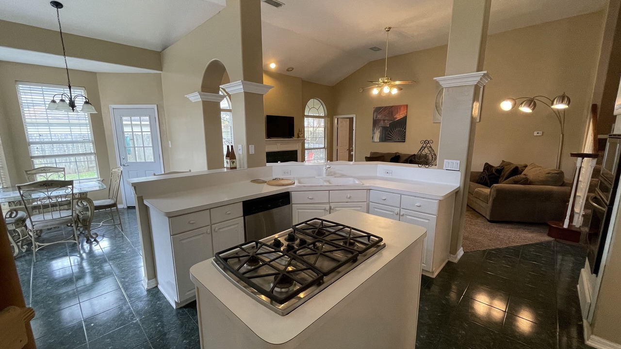 Photo of Kitchen in Porter