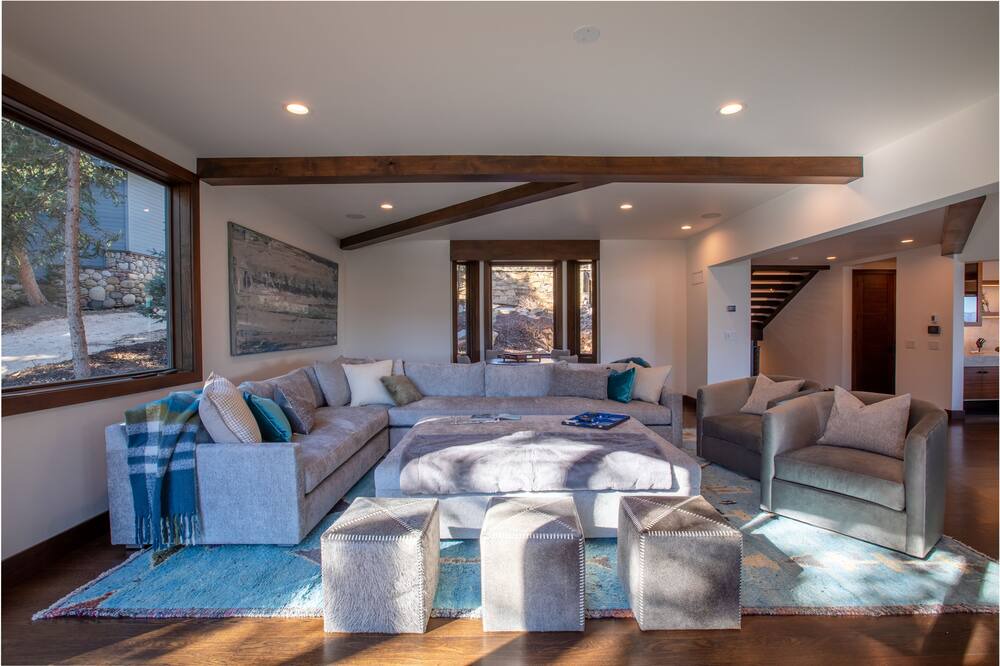 Photo of Livingroom in Deer Valley