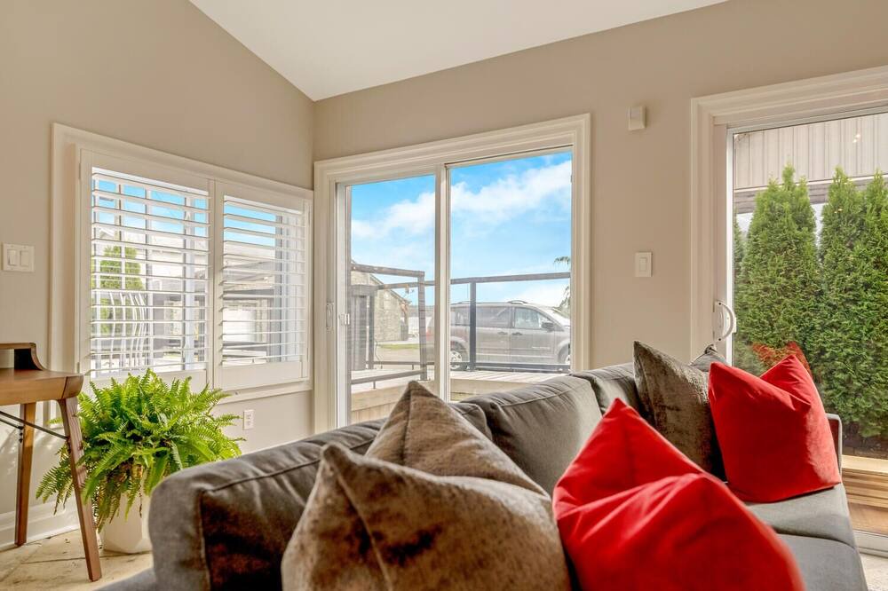 Photo of Livingroom in Puslinch