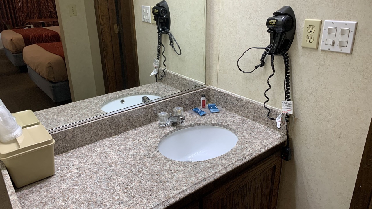 Photo of Bathroom in Wynne