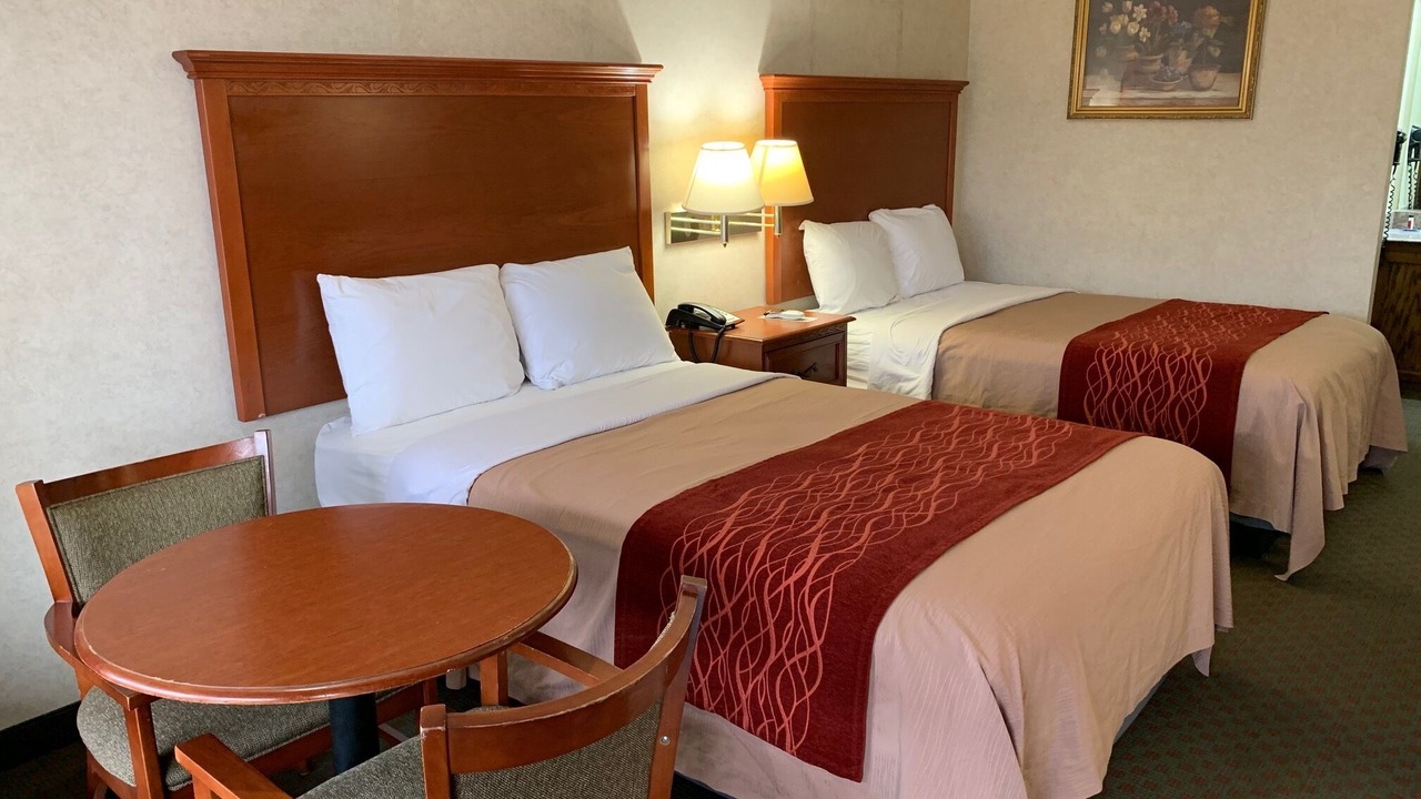 Photo of Others in Wynne