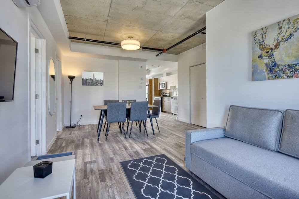 Photo of Livingroom in Cartierville
