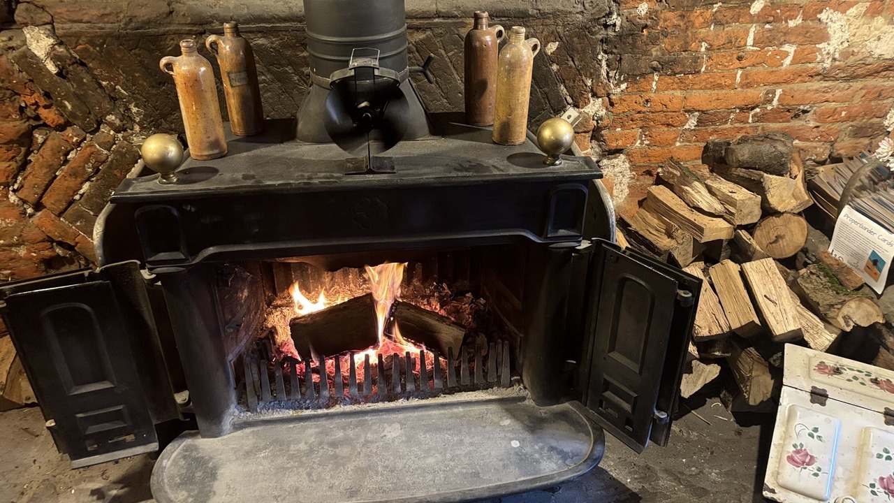 Photo of Others in Diss