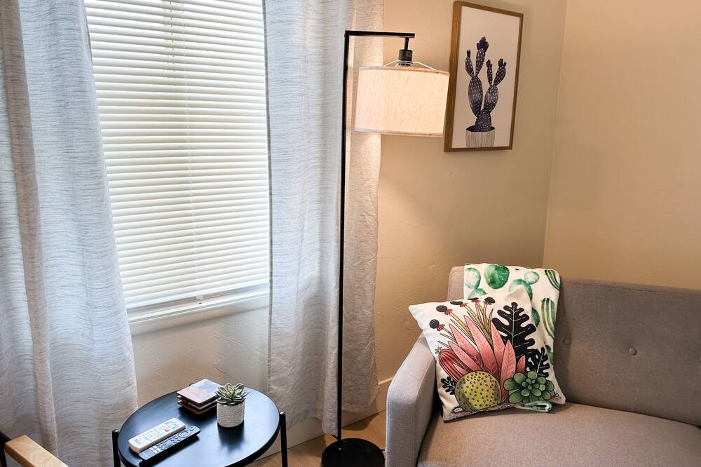 Photo of Livingroom in Escalon