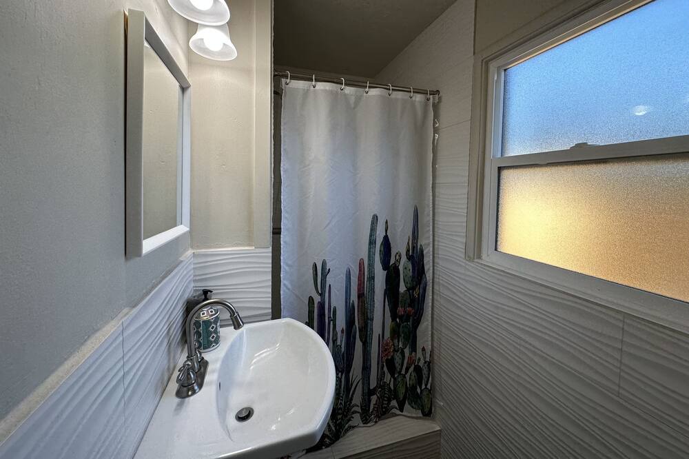 Photo of Bathroom in Escalon