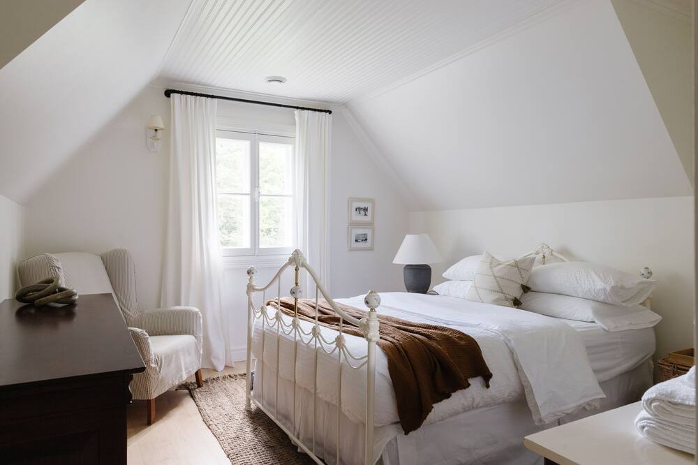 Photo of Bedroom in Saint Come
