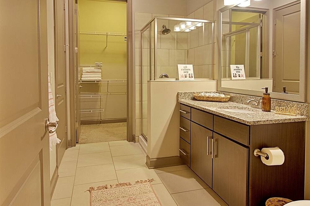Photo of Bathroom in Loring Heights