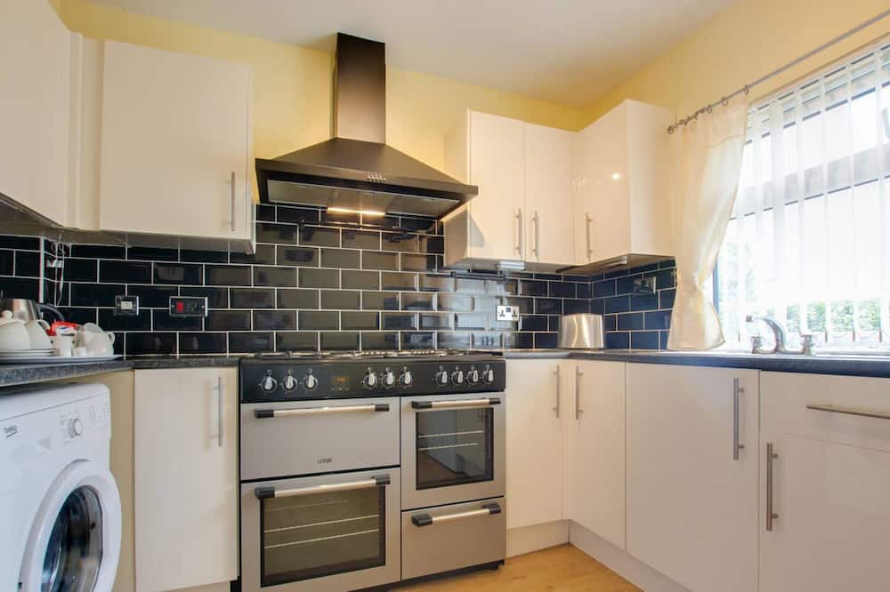 Photo of Kitchen in Llanteg