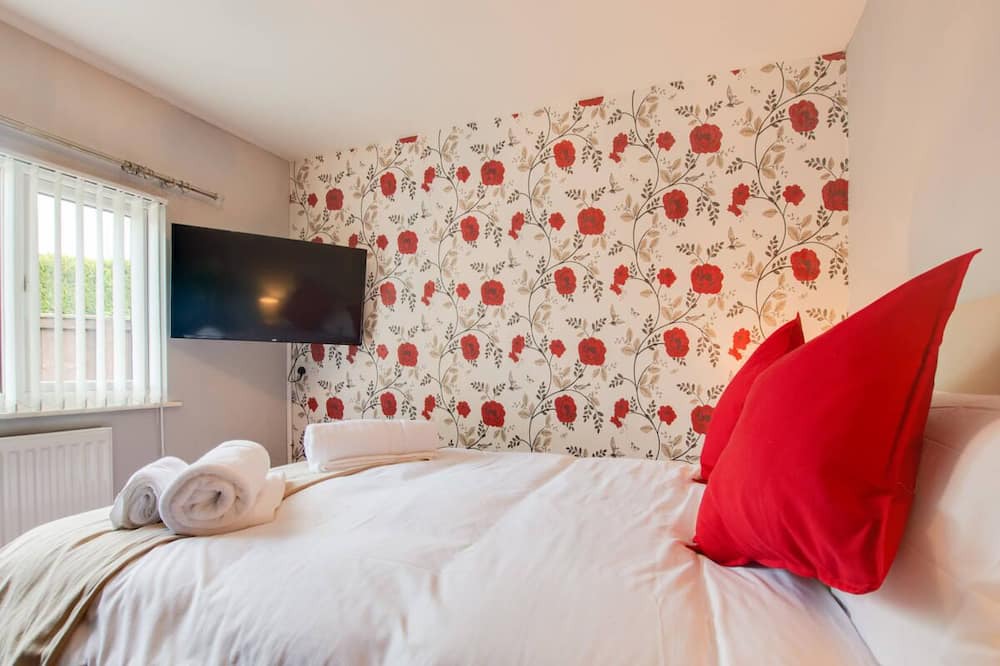 Photo of Bedroom in Llanteg