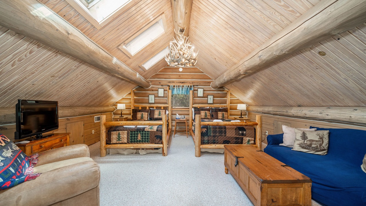 Photo of Livingroom in Bixby
