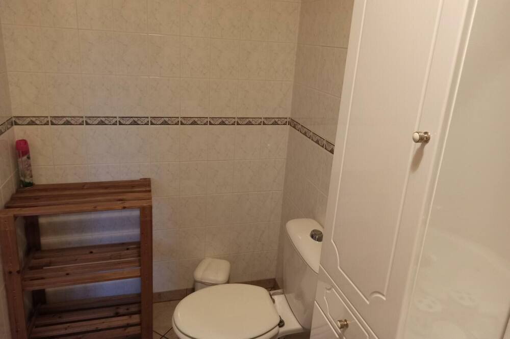 Photo of Bathroom in Authieux-Ratieville