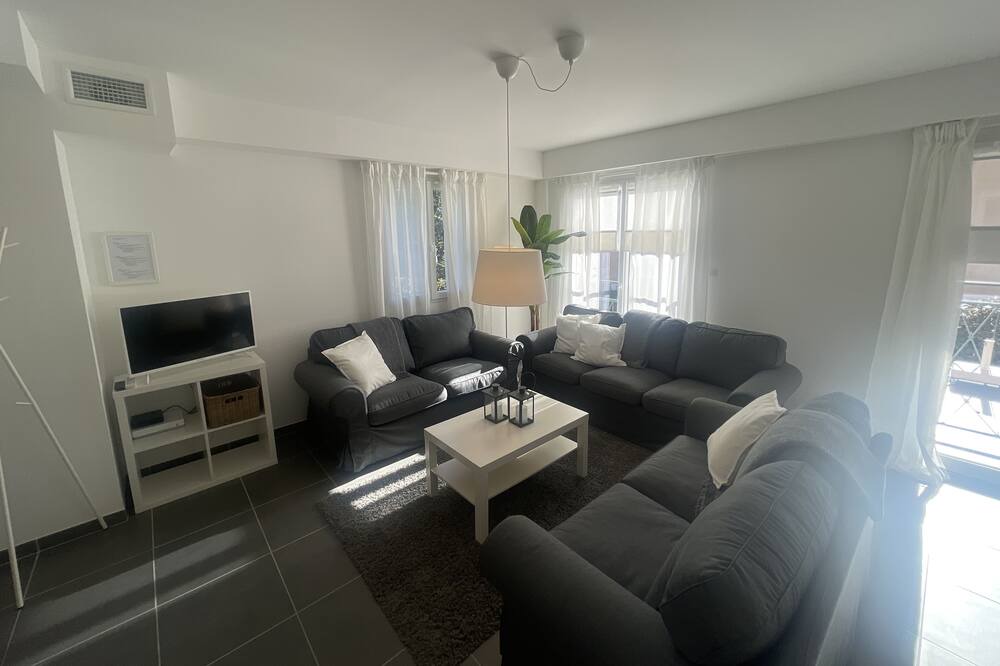 Photo of Livingroom in Plage de la Garonnette