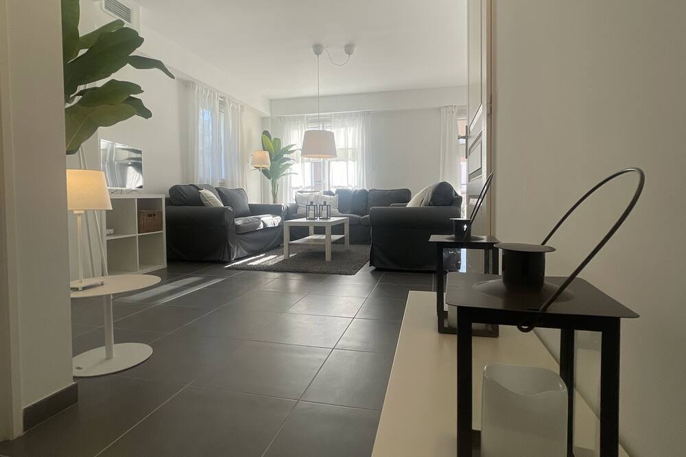 Photo of Livingroom in Plage de la Garonnette