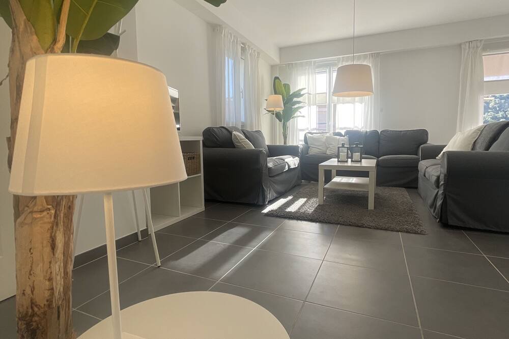 Photo of Livingroom in Plage de la Garonnette