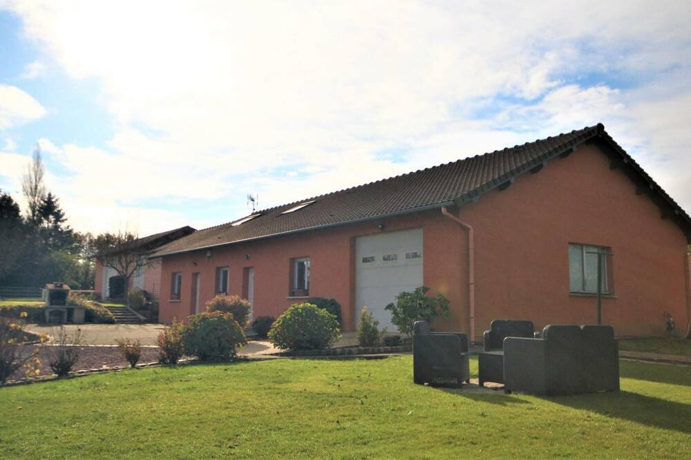 Photo of Outdoor in Authieux-Ratieville