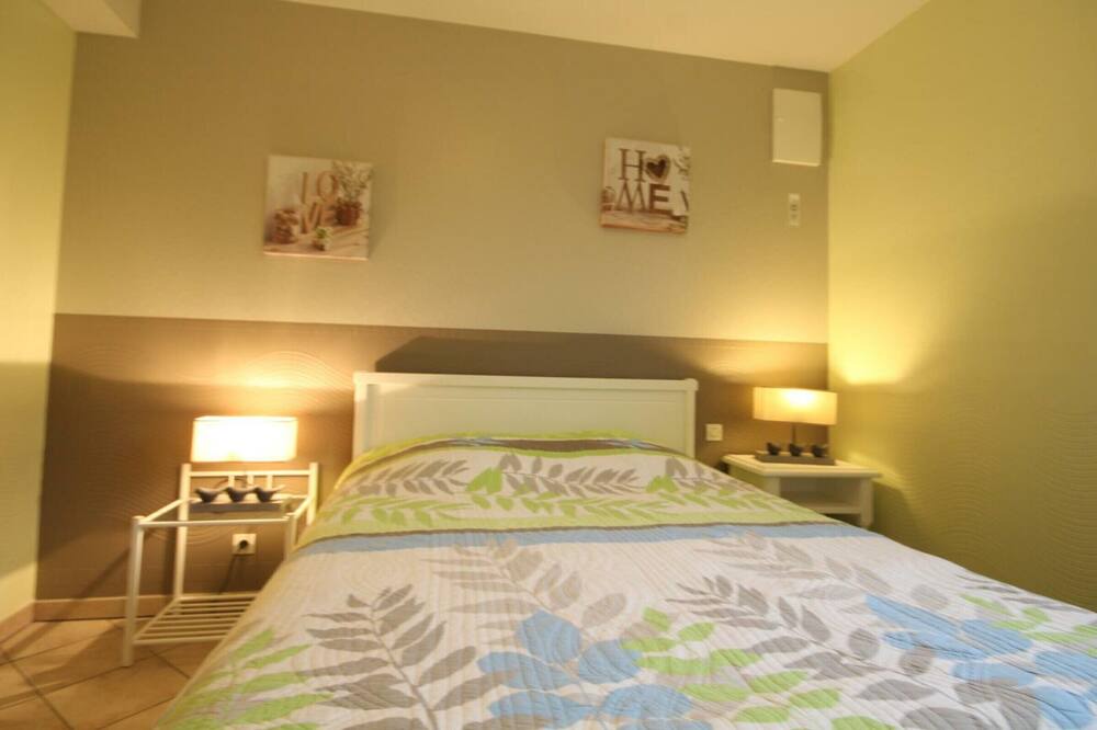 Photo of Bedroom in Authieux-Ratieville