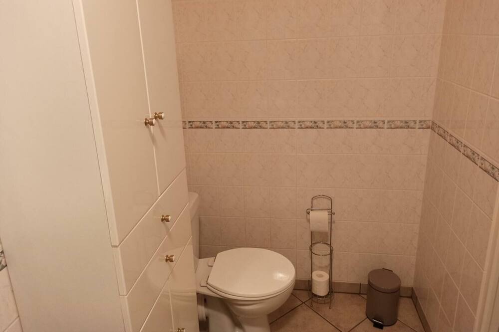 Photo of Bathroom in Authieux-Ratieville