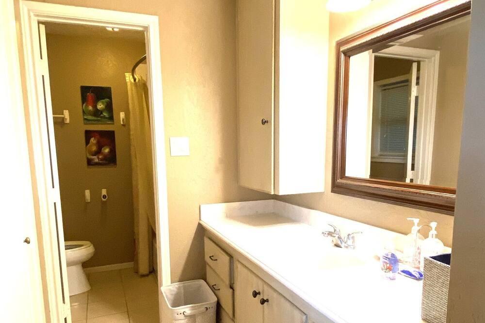 Photo of Bathroom in Montgomery