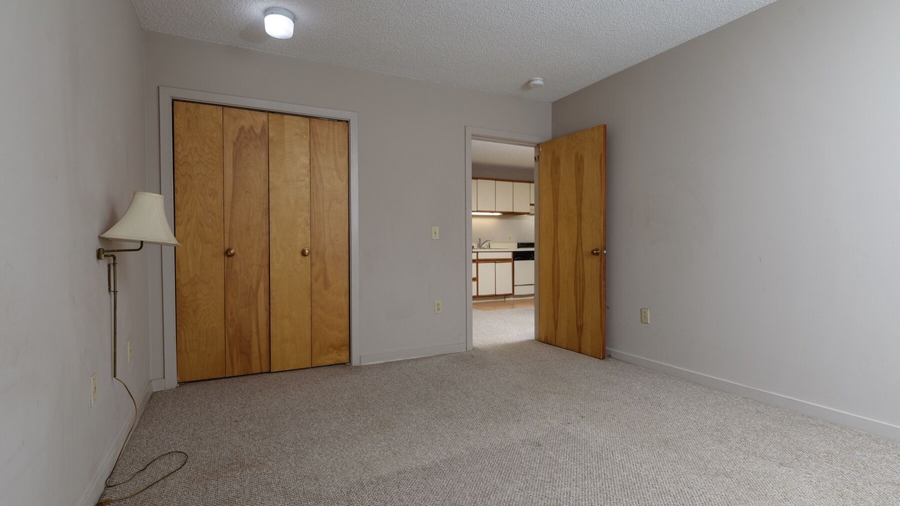 Photo of Others in Londonderry