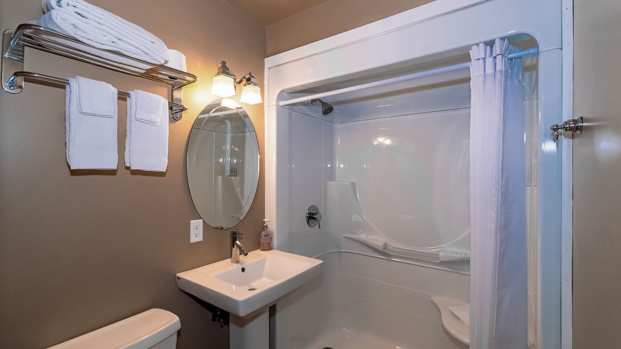 Photo of Bathroom in Port Sydney