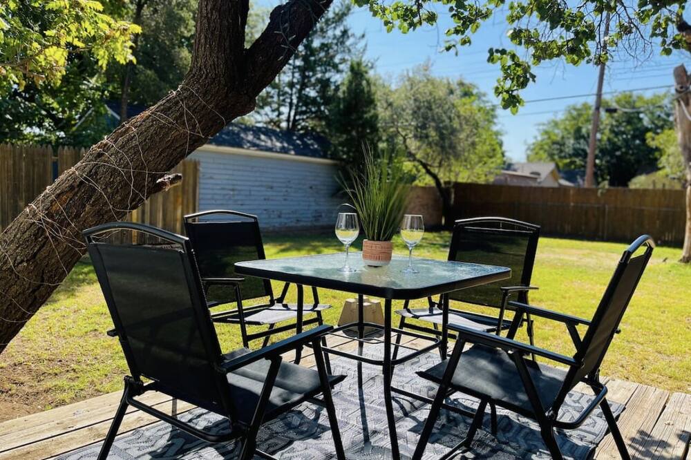 Photo of Patio Balcony in Heart of Lubbock