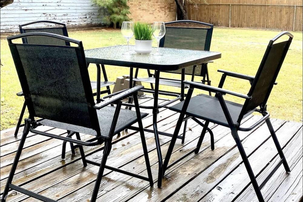 Photo of Patio Balcony in Heart of Lubbock