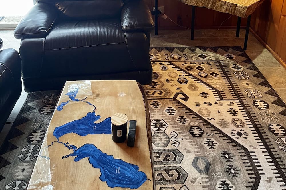 Photo of Livingroom in Alanson