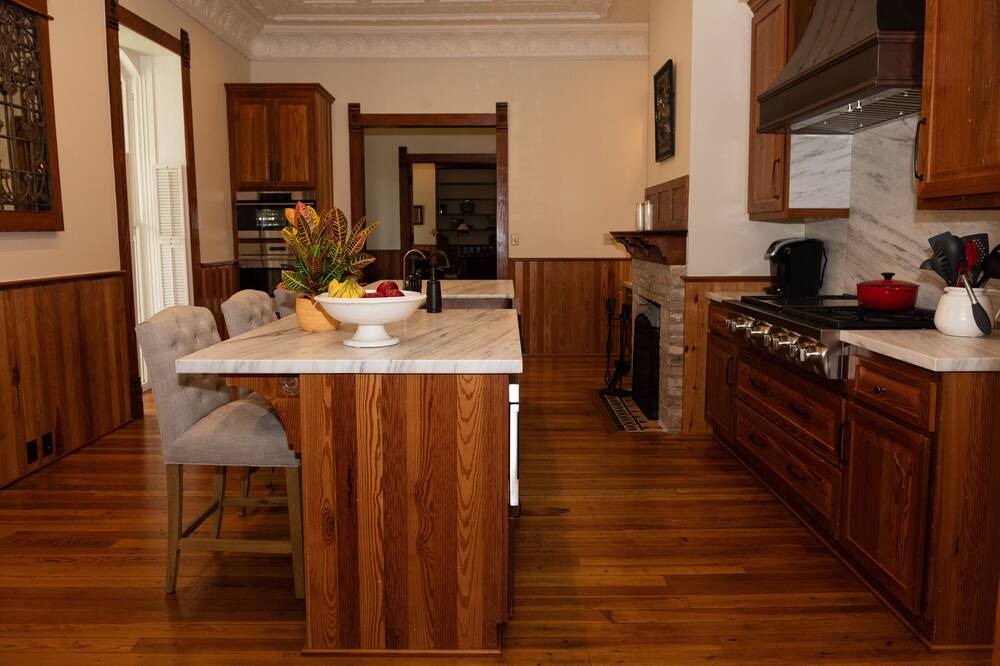 Photo of Kitchen in Gonzales