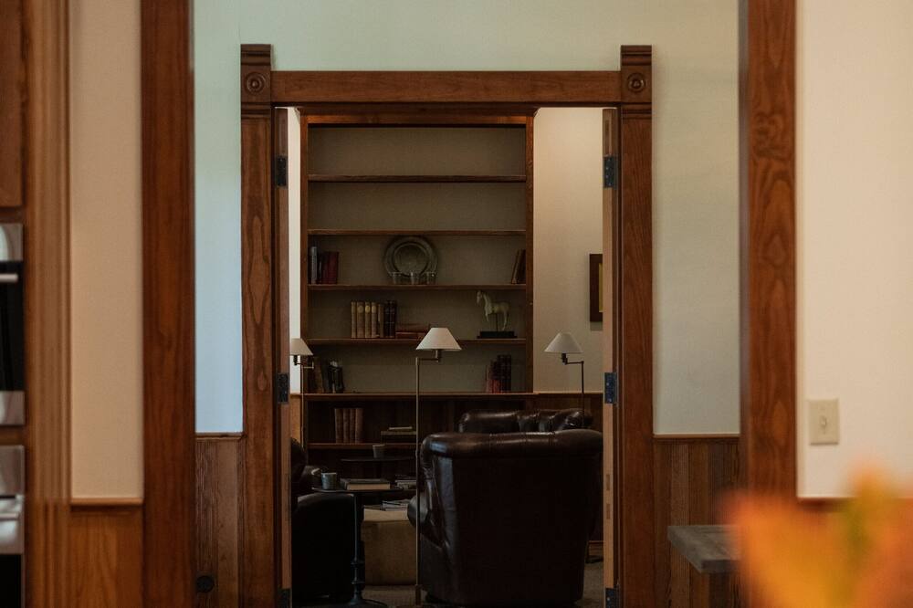 Photo of Bedroom in Gonzales