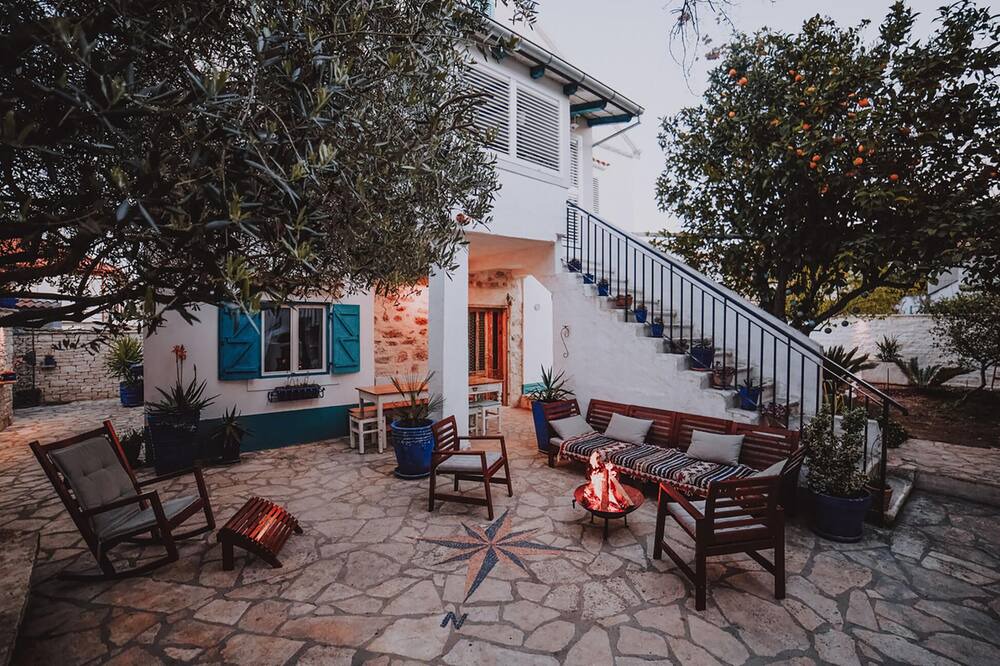Photo of Patio Balcony in Preko