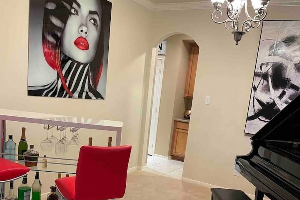 Photo of Bedroom in Pearland