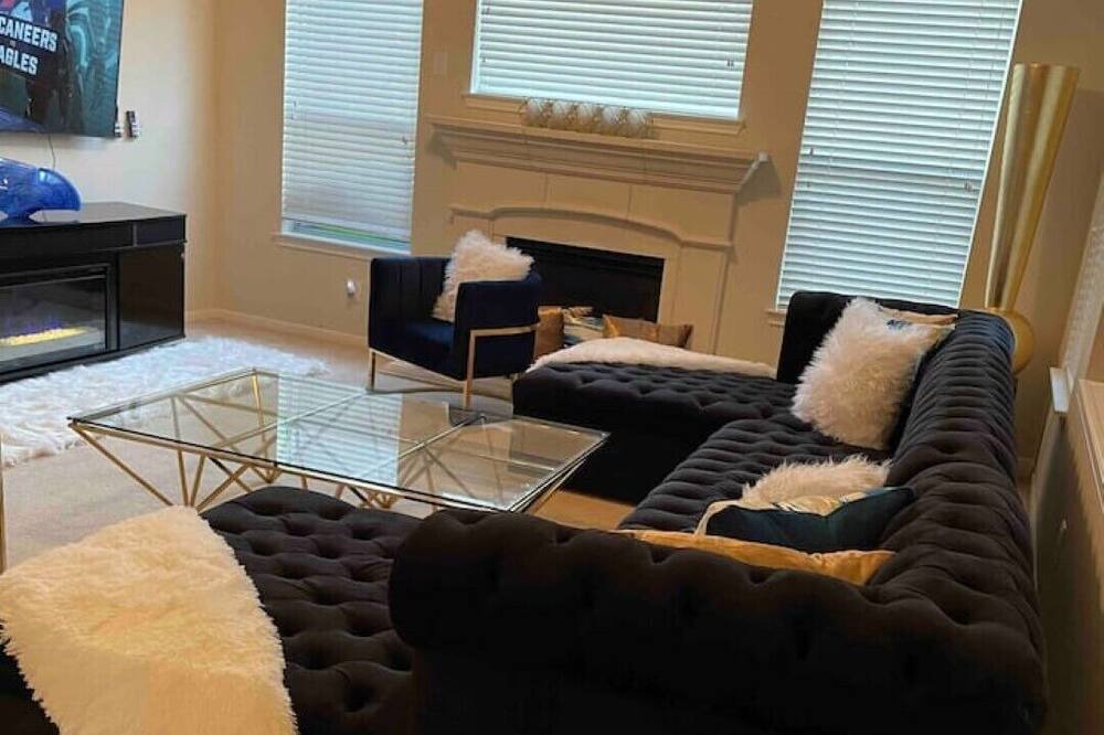 Photo of Livingroom in Pearland