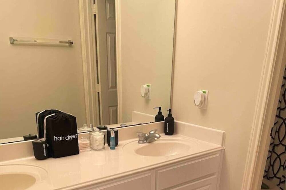 Photo of Bedroom in Pearland