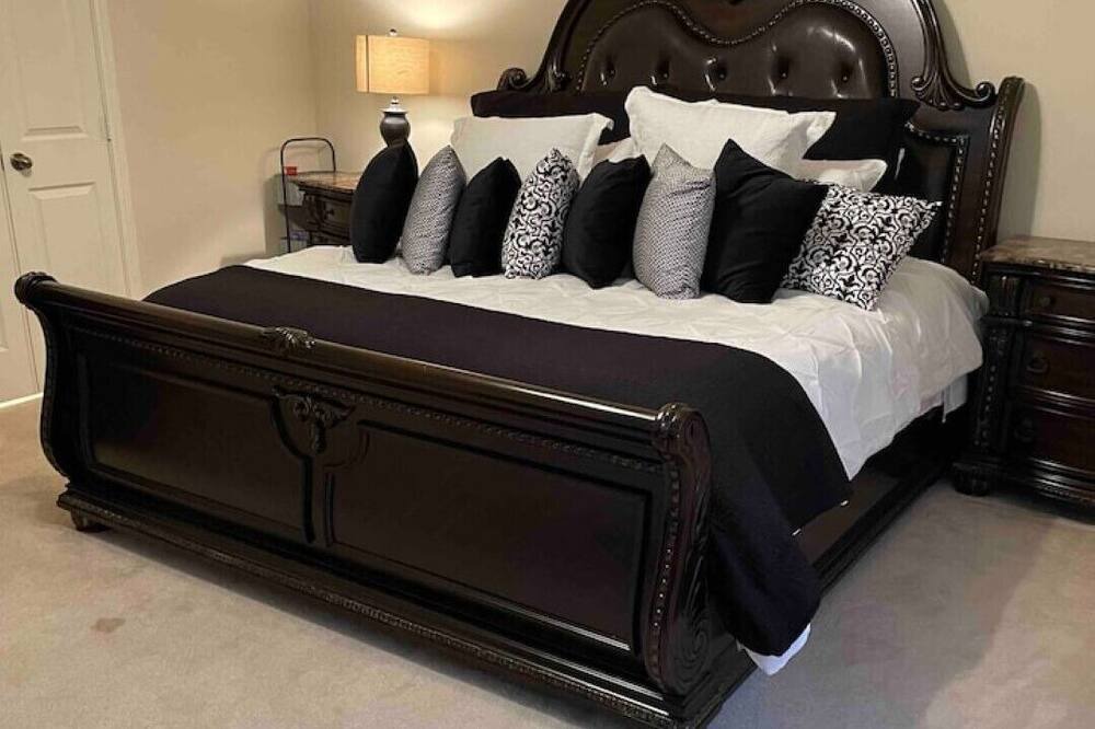 Photo of Bedroom in Pearland