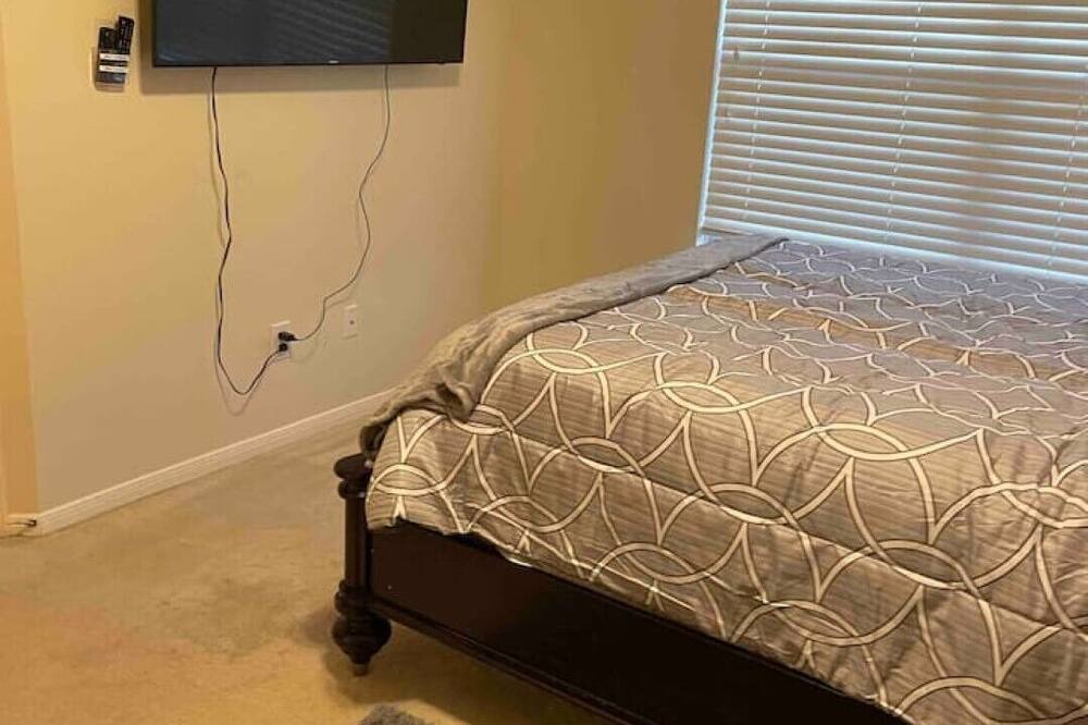 Photo of Bedroom in Pearland