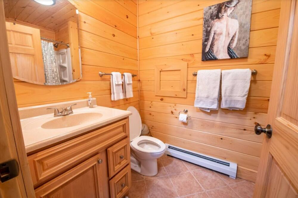 Photo of Bathroom in Jay