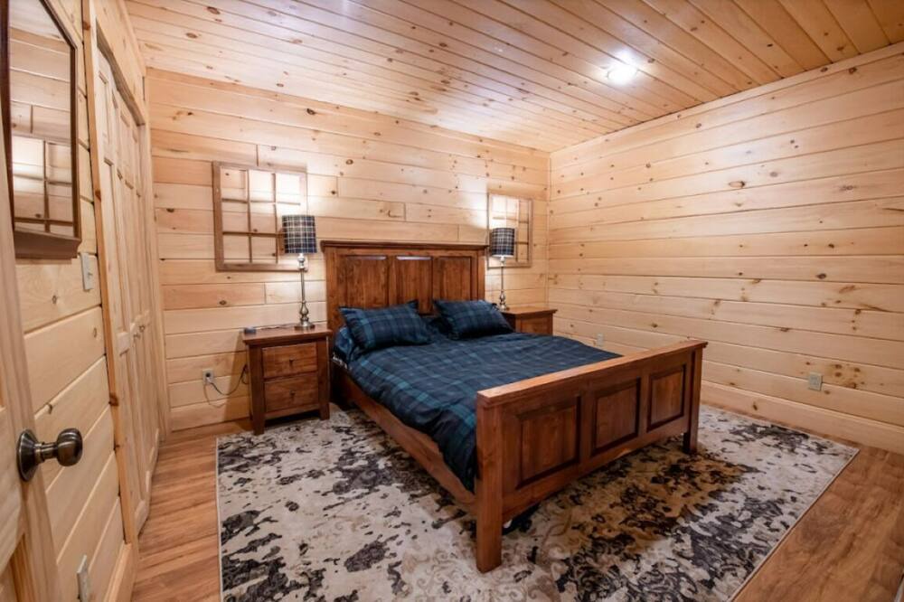 Photo of Bedroom in Jay
