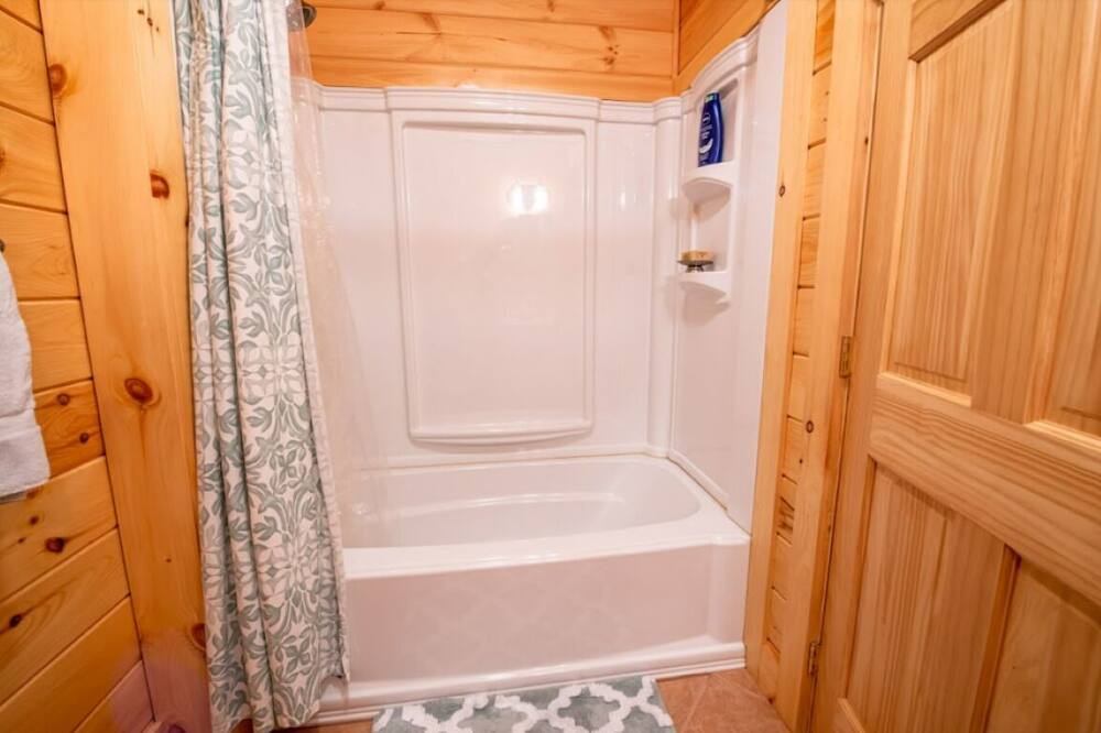 Photo of Bathroom in Jay