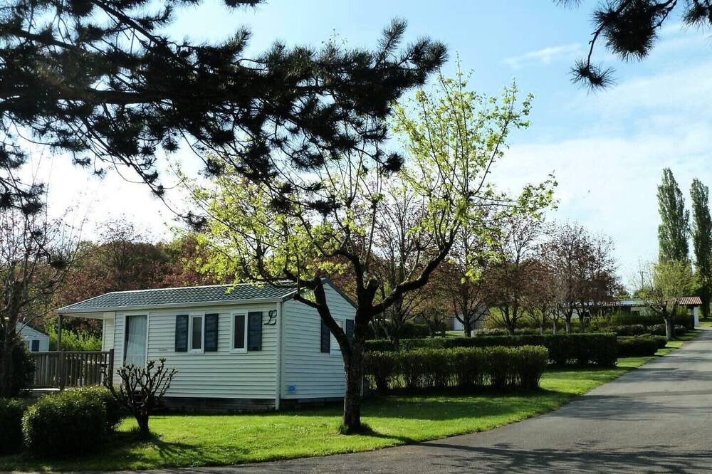 Photo of Outdoor in Prailles