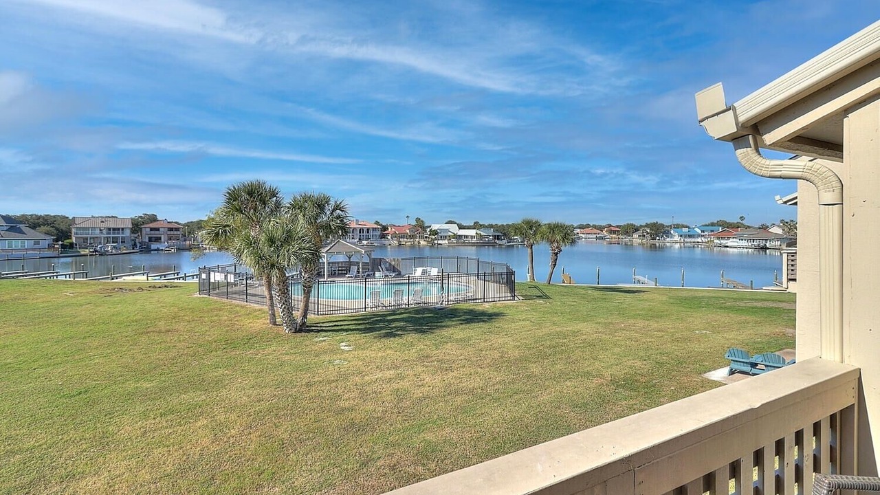 Photo of Others in Harbor Oaks