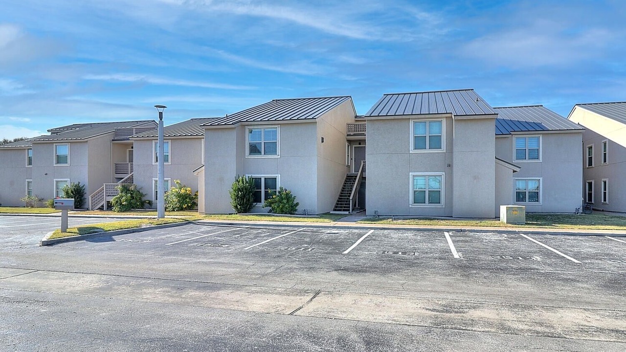 Photo of Outdoor in Harbor Oaks