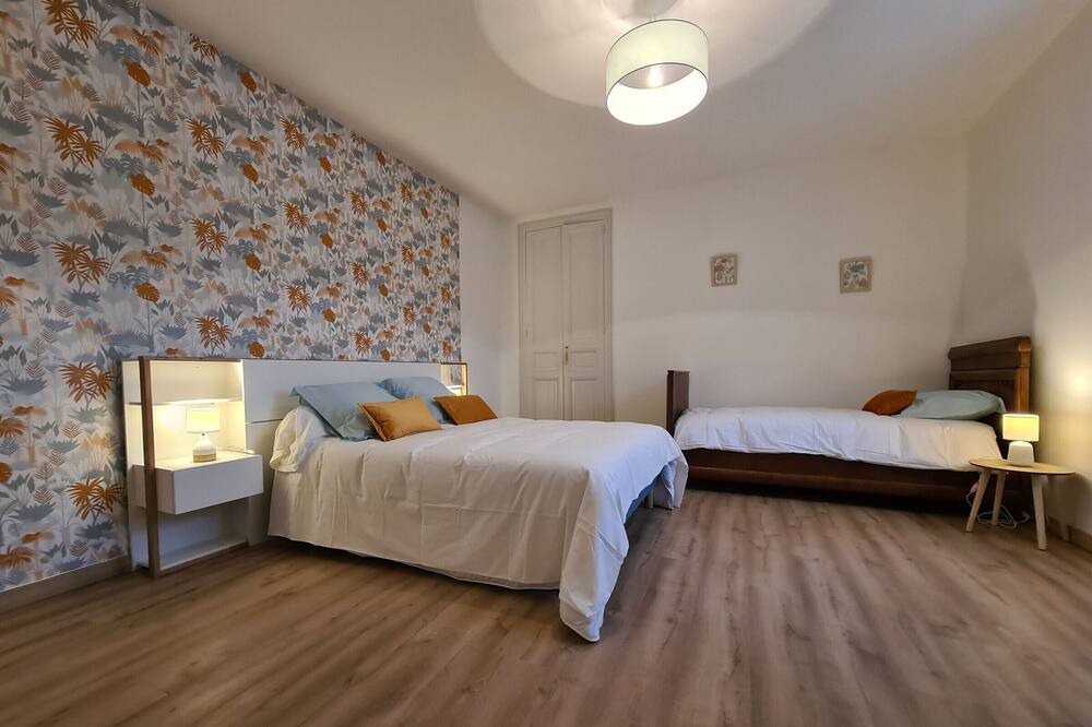 Photo of Bedroom in Montierchaume