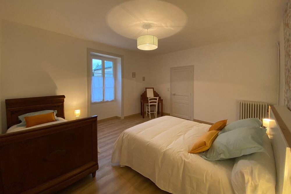 Photo of Bedroom in Montierchaume