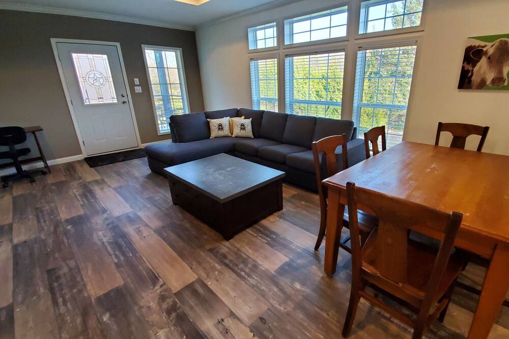 Photo of Bedroom in Farmersville