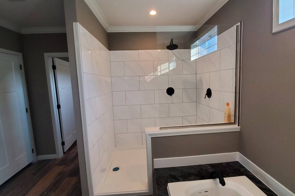 Photo of Bathroom in Farmersville
