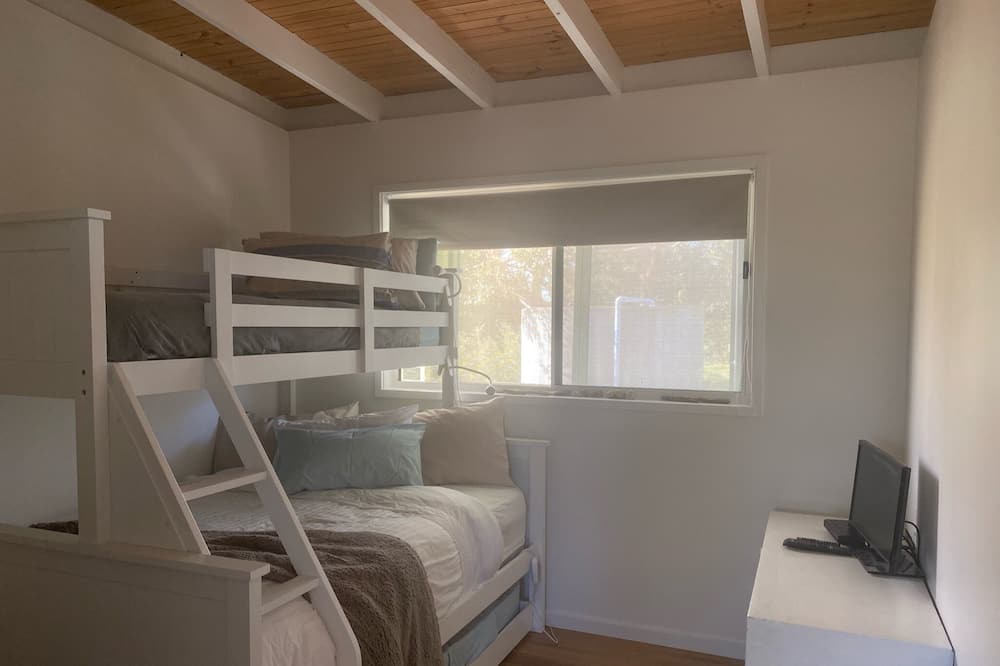 Photo of Bedroom in Paradise Beach