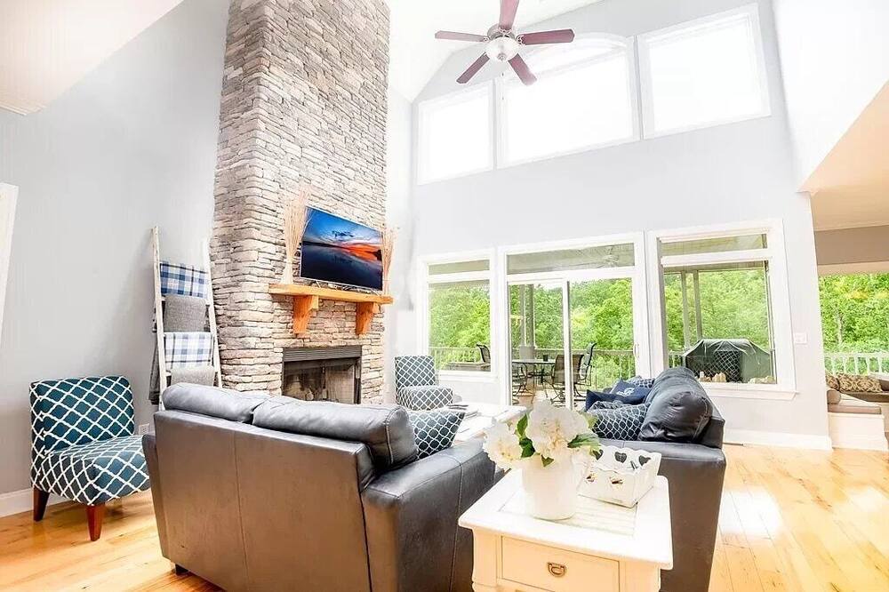 Photo of Livingroom in Waterloo