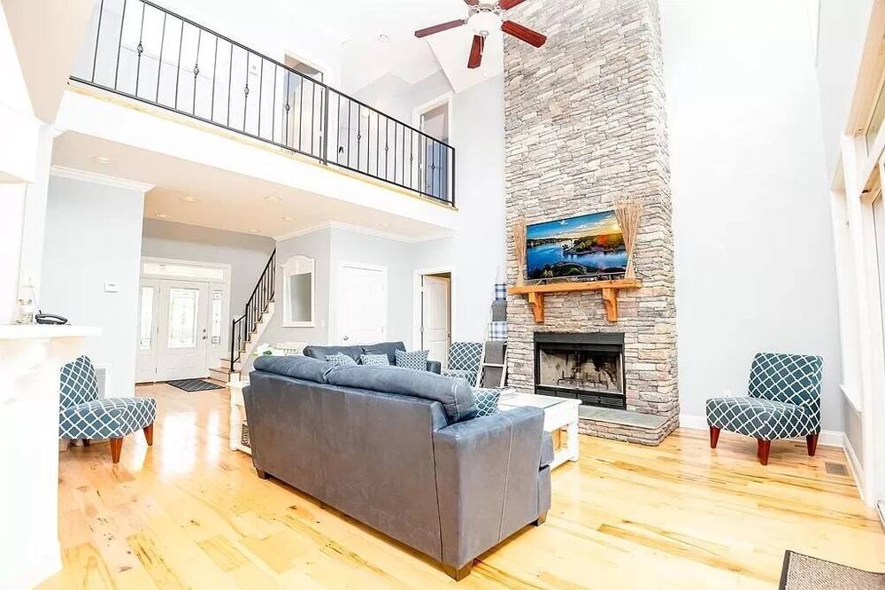 Photo of Livingroom in Waterloo