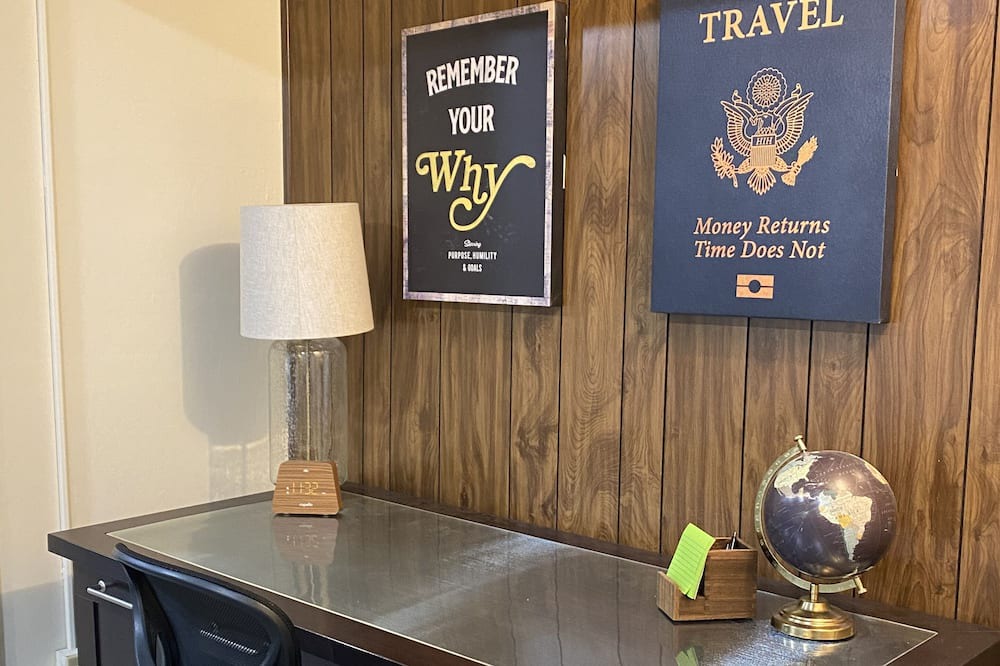 Photo of Bedroom in Santa Rosa