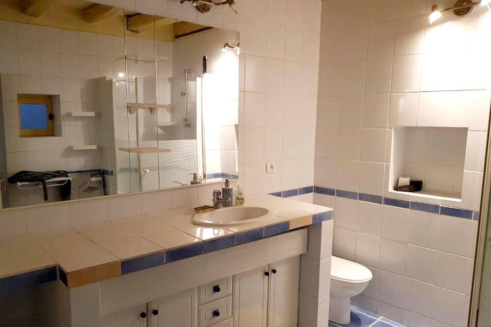 Photo of Bathroom in Baule